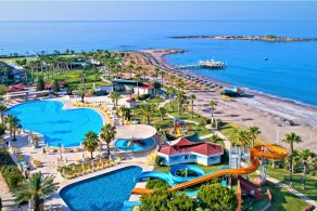 Отель Justiniano Park Conti  Отель Justiniano Park Conti